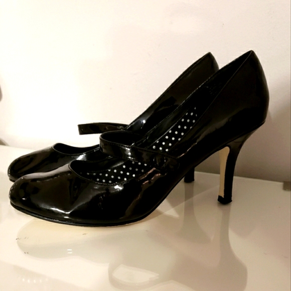 Jessica Shoes - Jessica Mary Jane Shiny Black Faux Patent Leather Kitten Heels Woman Size 9